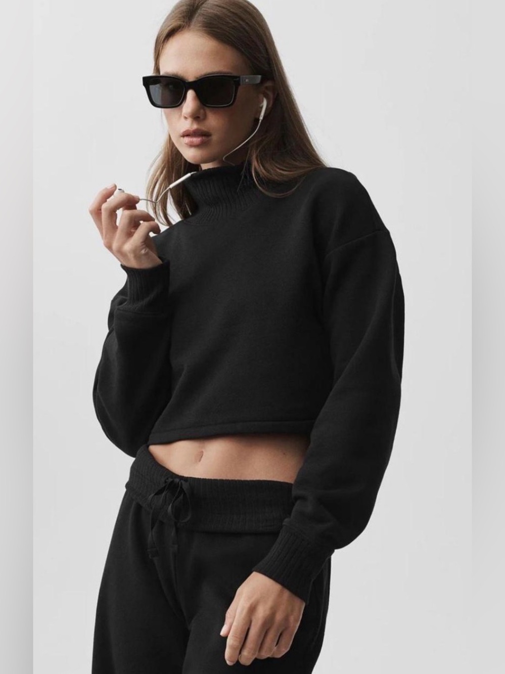 ALO Yoga cropped serenity cover up